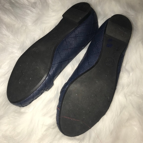 Navy Blue Authentic Michael Kors Size 5.5 - Picture 4 of 4